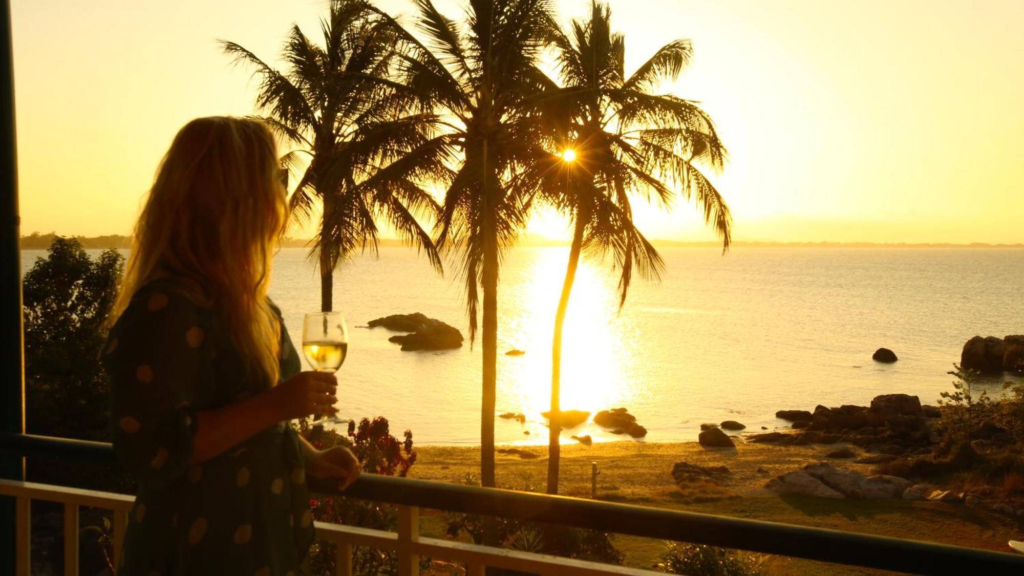 Whitsunday Sands Resort โบเวน ภายนอก รูปภาพ